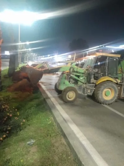 Aménagement TPC et espaces verts – Autoroute Bouchaoui vers Chéraga | SARL STRAPHYB